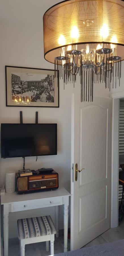 Villa Kuca Za Odmor Jelena à Starigrad Paklenica Extérieur photo