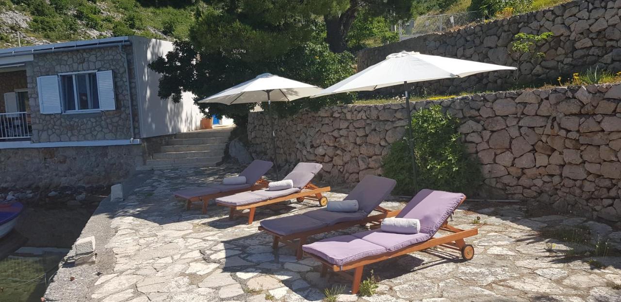 Villa Kuca Za Odmor Jelena à Starigrad Paklenica Extérieur photo