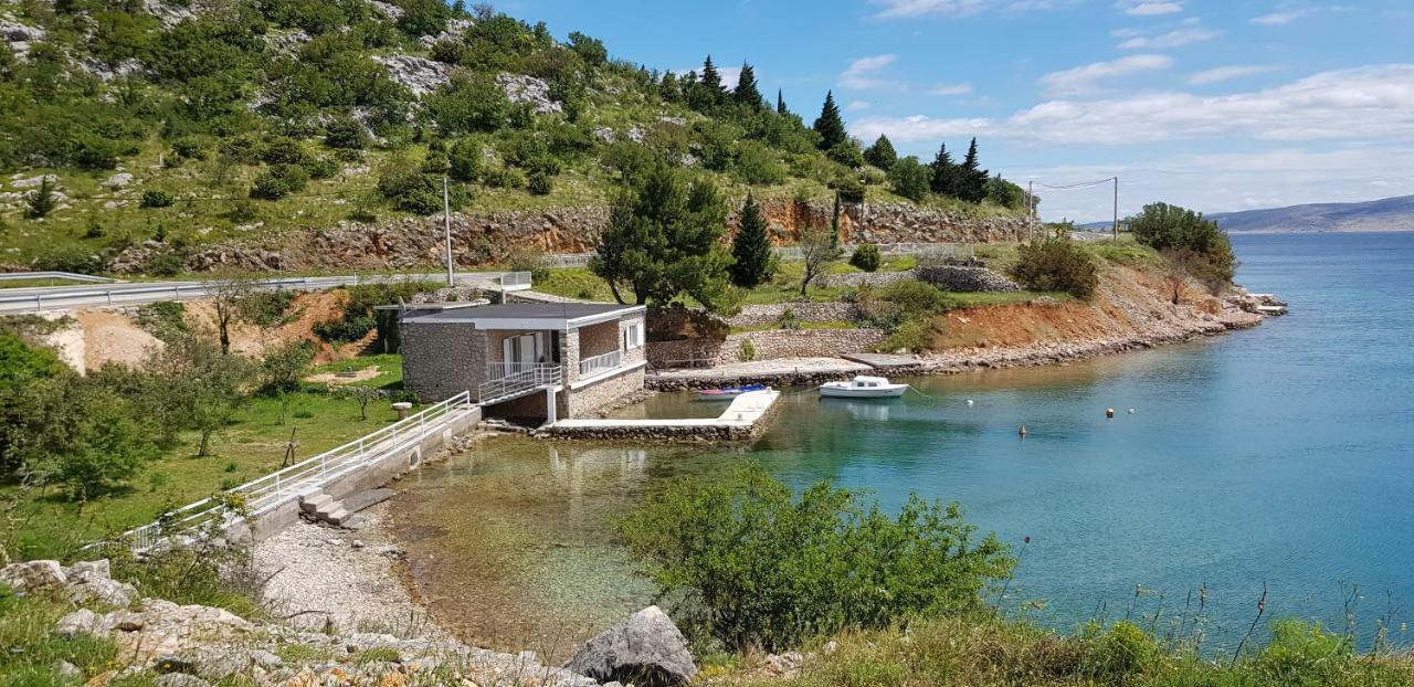 Villa Kuca Za Odmor Jelena à Starigrad Paklenica Extérieur photo